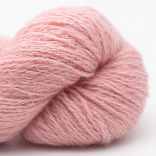 Nomadnoos Smooth Sartuul Sheep Wool 2-ply LIGHT FINGERING handgesponnen dulce de leche (pink)