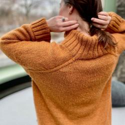 Comfy Sweater pattern by Gregoria Fibers