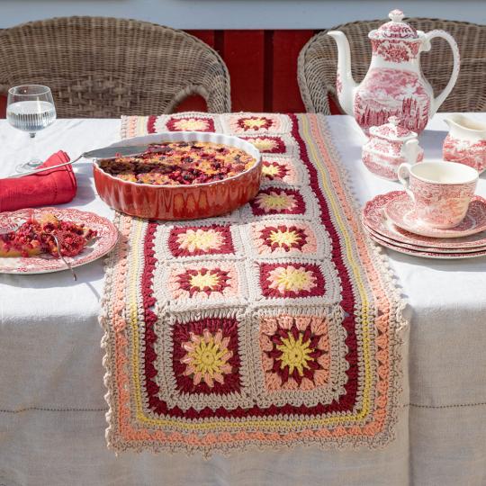 Kremke Soul Wool Yarn set LandIDEE table runner Farbvariante